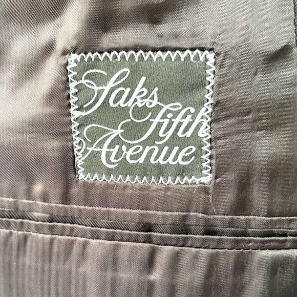 Armani 2 Button Dark Blue Suit. Size 42L. Sold at Saks Fifth Avenue Store. - Picture 10 of 14